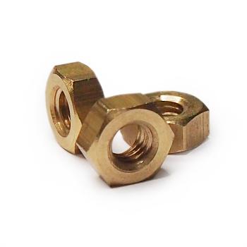 drsync-product-11179-webschrauben_mutter_messing_1.JPG
